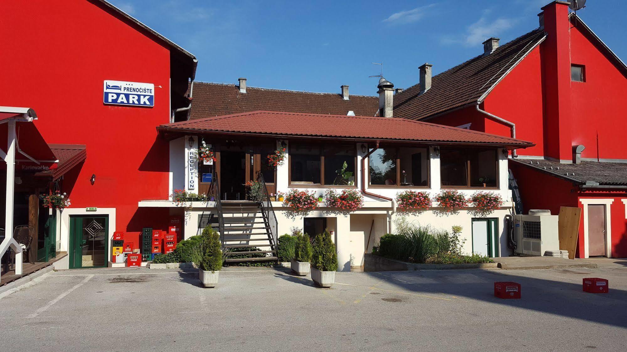 Pansion Park Bed & Breakfast Slunj Exterior photo